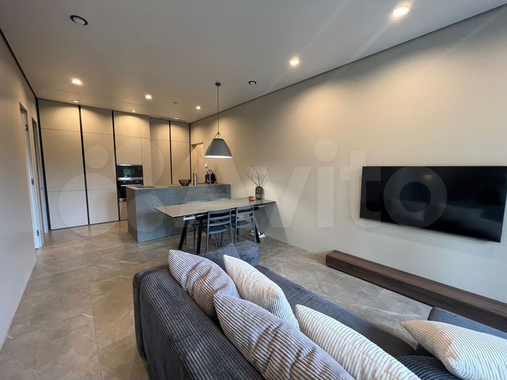 3-к. апартаменты, 90 м², 1/26 эт.