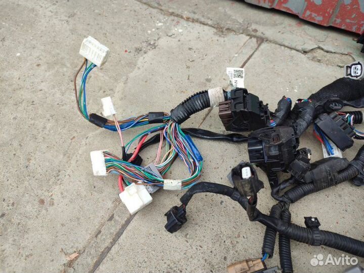 Коса двс Nissan Note E12-089286 HR12DDR 2013