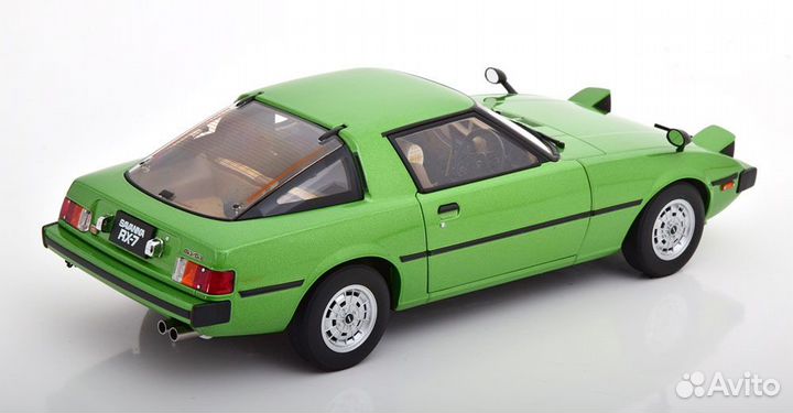 Мазда Mazda Savanna RX-7 1978 AutoArt 1:18
