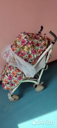 Прогулочная коляска трость