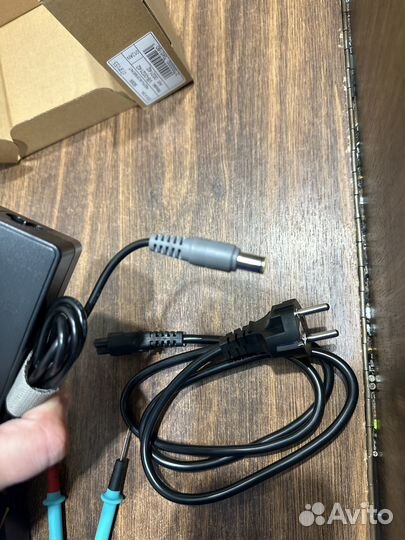 Блок питания lenovo 20v 4.5a круглый желтый разьем