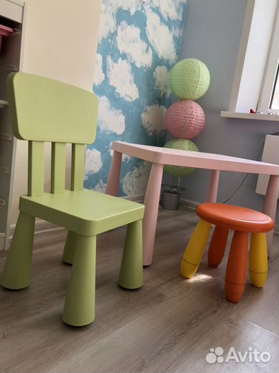 Детский стол IKEA маммут с табуретка и стул