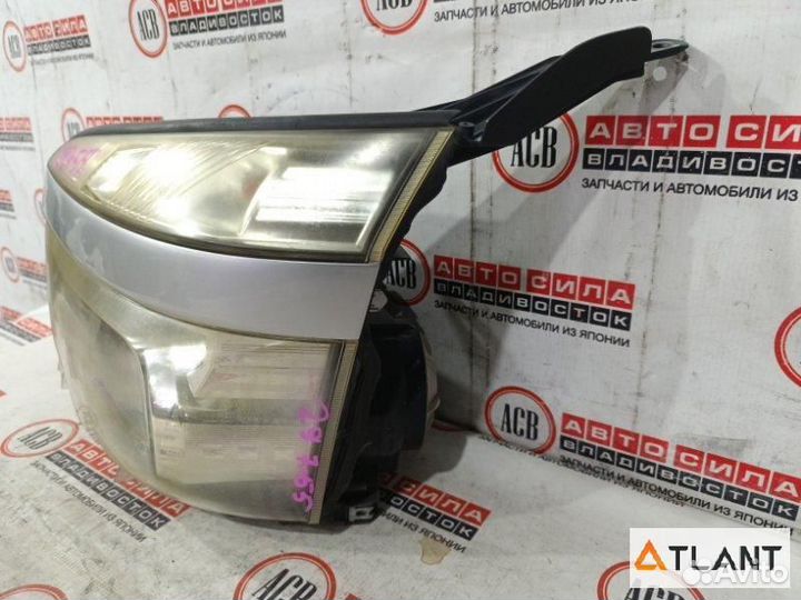 Фара левая toyota voxy