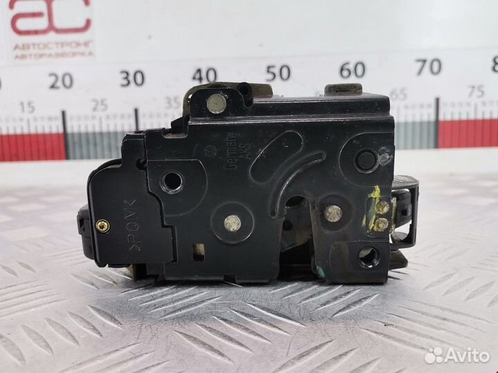 Замок двери передней правой для Volkswagen Golf 4