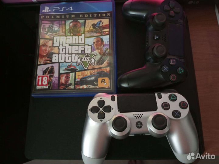 Приставка PS4 slim