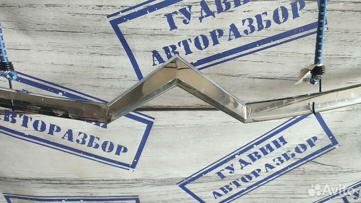 Молдинг решетки радиатора Citroen C4 2005