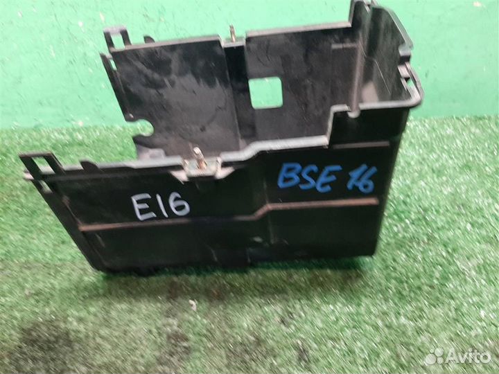 Площадка под акб Mazda 3 (BK) 2005