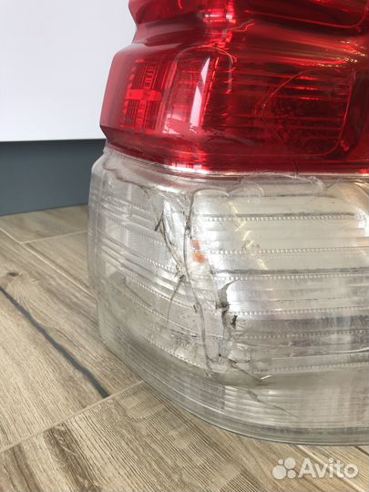 Задний фонарь правый prado 150