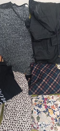 Пакет женских вещей в идеальном состоянии