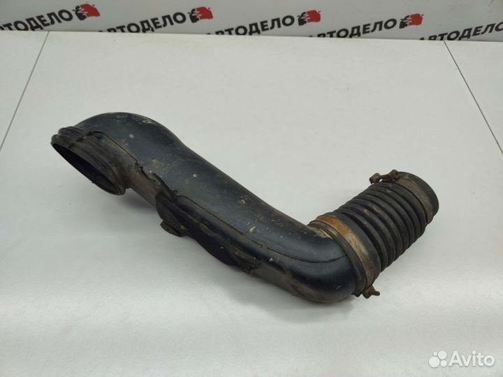 Патрубок воздушный Suzuki Swift MA 1997 г.в