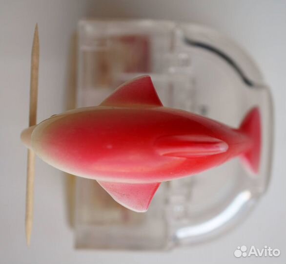 Зубочистко-держатель