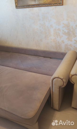 Диван раскладной и 2 кресла