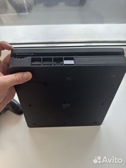 Sony Playstation 4 slim