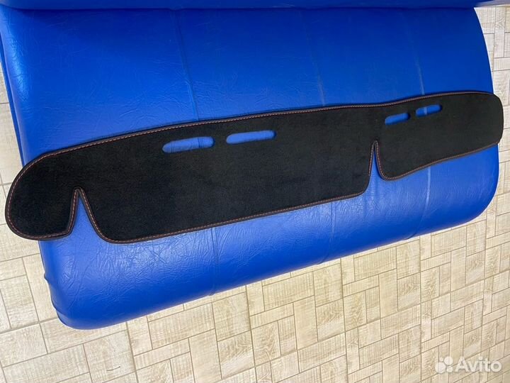 Накидка на панель Ваз 2107 красная строка