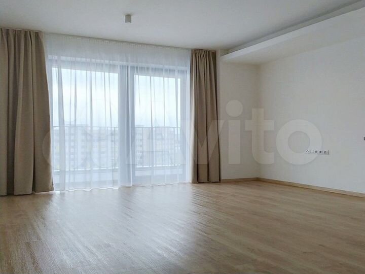 2-к. квартира, 57 м², 11/12 эт.