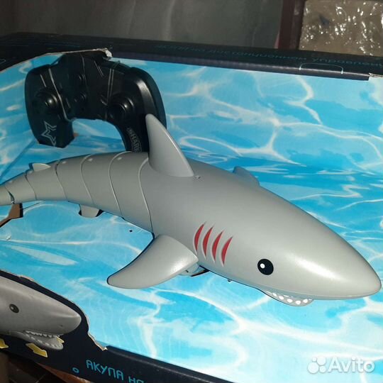 Игрушка Акула робот на радиоуправлении