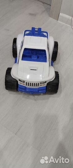 Машинка-каталка