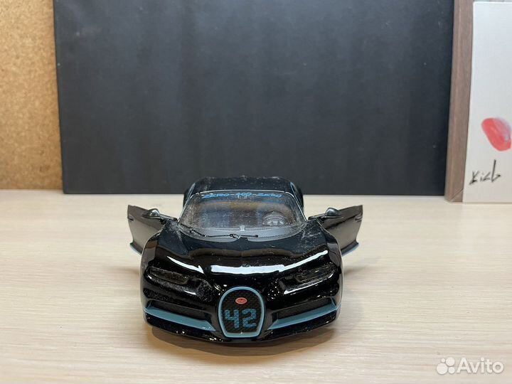 Коллекционная модель Bugatti Chiron