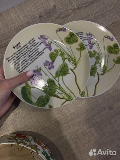 Набор десертных тарелок