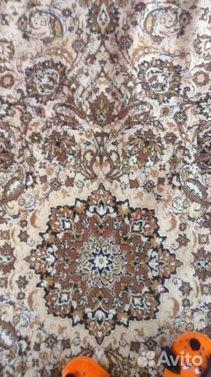 Ковер шерстяной