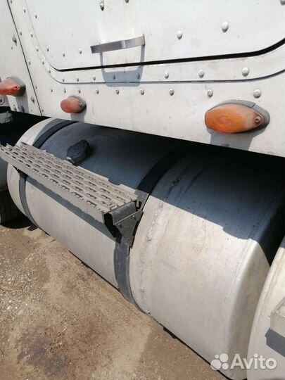 Топливный бак интернационал