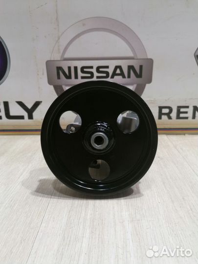 Насос гур гидроусилителя руля Nissan terrano D10