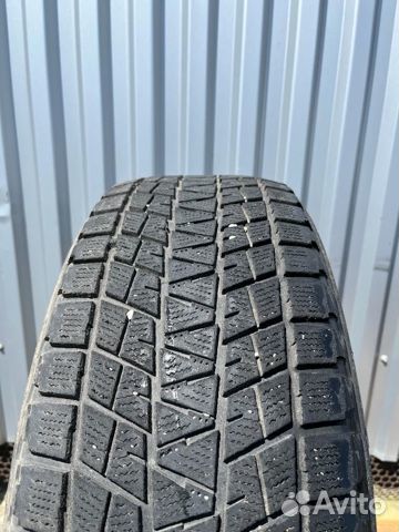 Bridgestone Blizzak DM-V1 235/65 R18