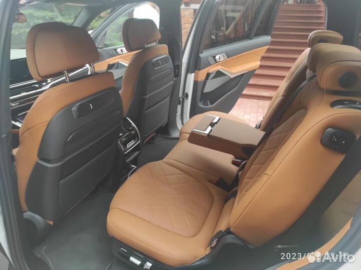 BMW X7 3.0 AT, 2022, 500 км