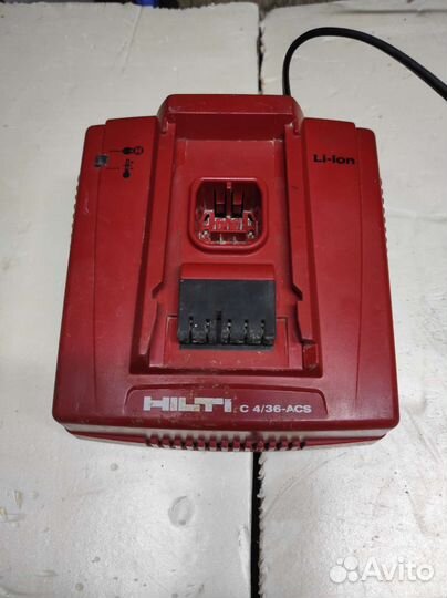 Зарядное устройство для инструмента hilti
