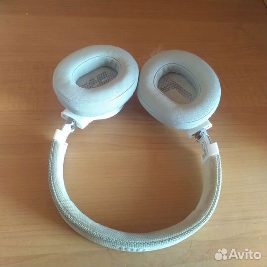 Наушники JBL live 500BT