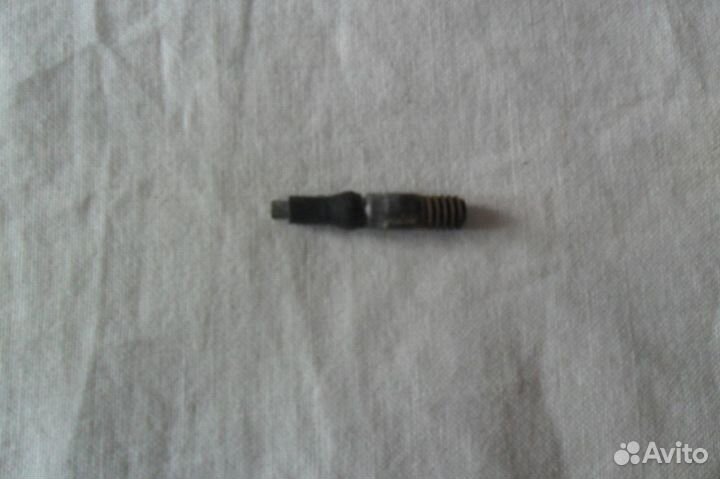 Отражатель велосипедный,короб.для аптечки,ниппель