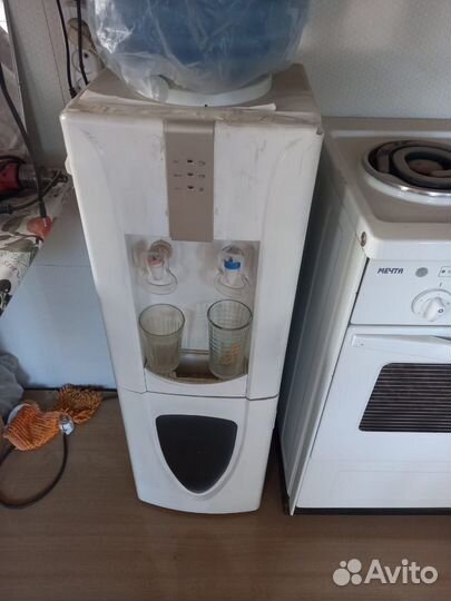 Кулер для воды бу
