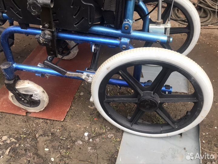 Коляска для инвалидов