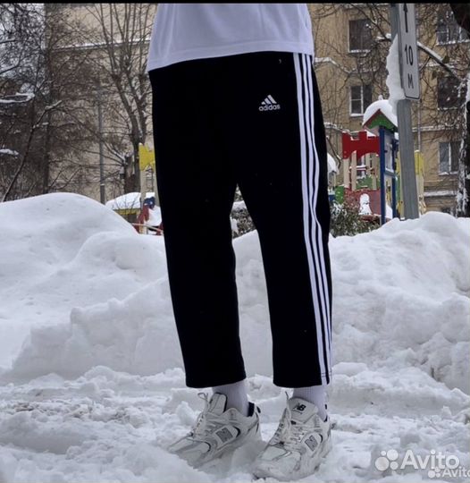 Спортивные штаны adidas