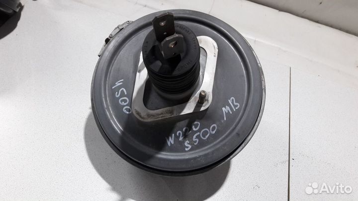 Вакуумный усилитель тормозов Mercedes Benz W220