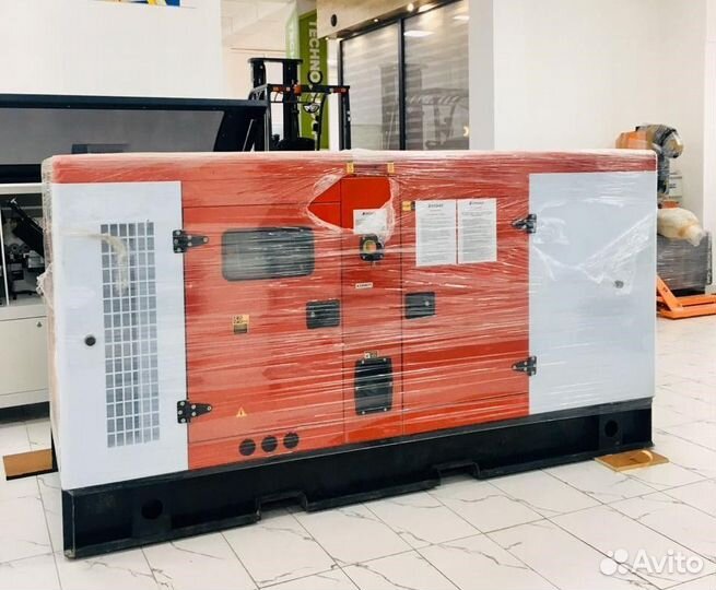 Дизельный генератор 800 кВт в кожухе