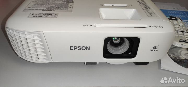 Epson eb 982w