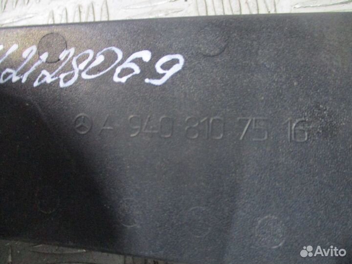 Бордюрное зеркало Mercedes-Benz A9408107516