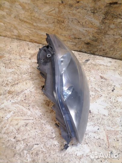 Фара левая галоген Volkswagen Golf 5 +