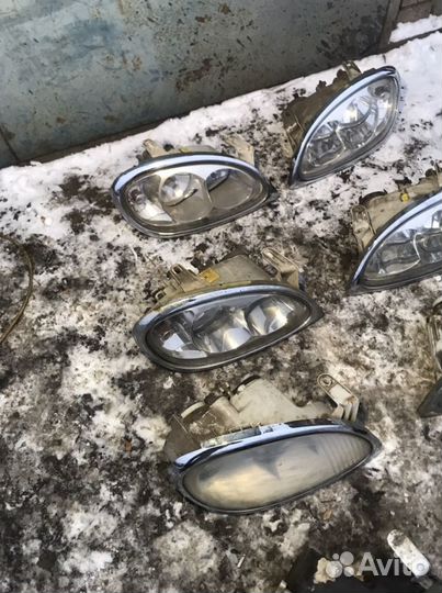 Передние фары левая правая газ Волга 31105,3110