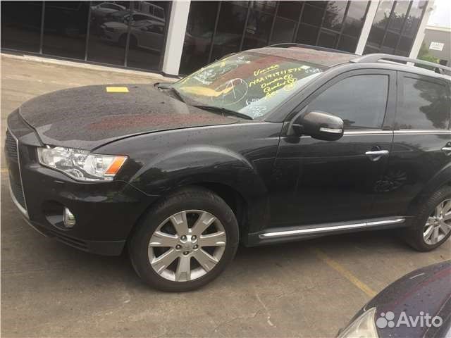 Разбор на запчасти Mitsubishi Outlander XL