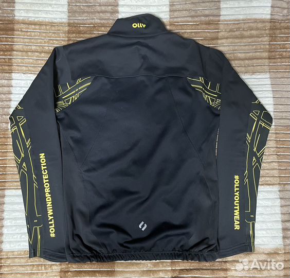 Лыжный разминочный костюм olly