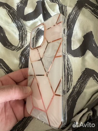 Чехлы на iPhone