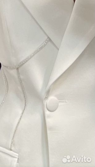 Костюм брючный женский