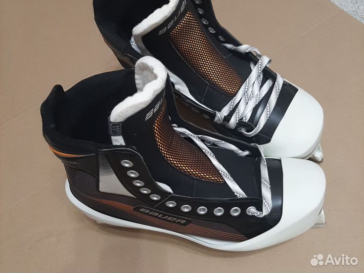 Коньки вратарские Bauer perfomance SR 11EE