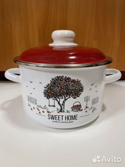 Кастрюля новая 3 литра