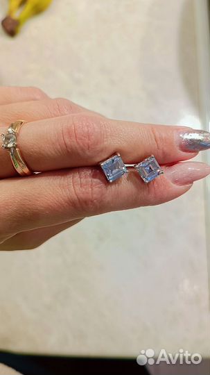 Новые серьги