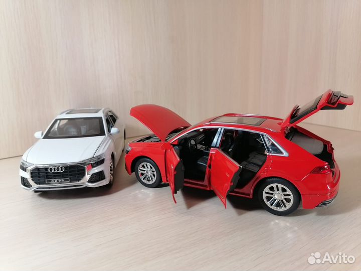 Детская машинка коллекционная. Новые