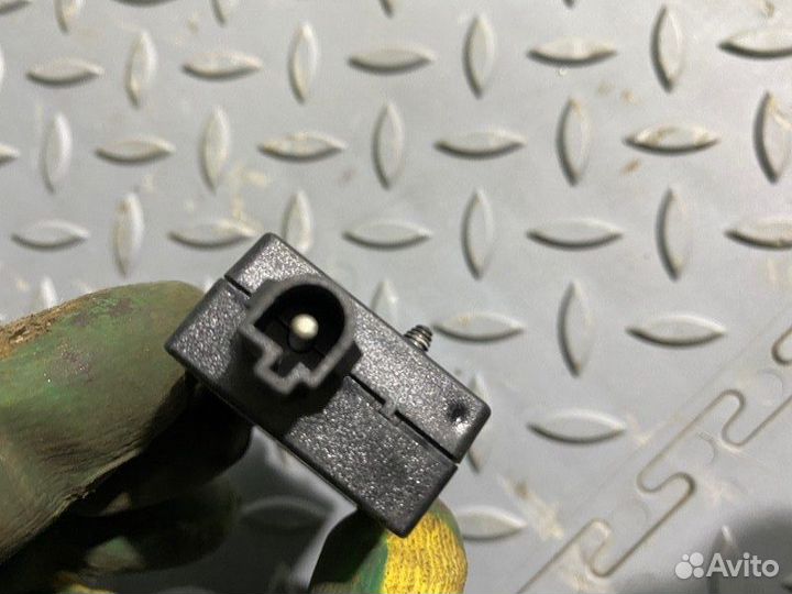 Помехоподавляющий фильтр Bmw X1 E84 N52B30 2011