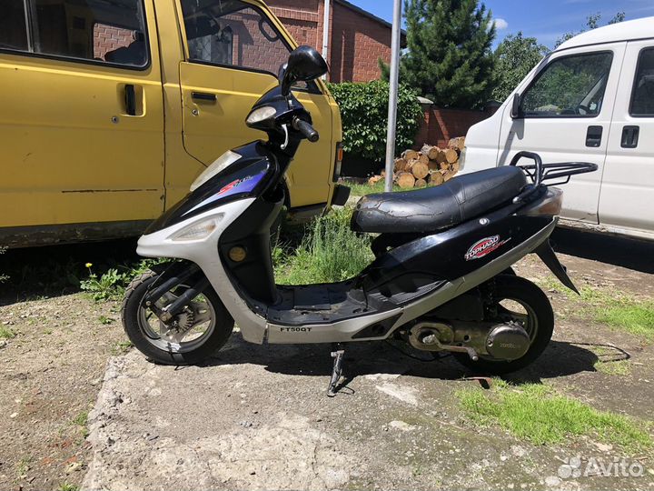 Скутер продам